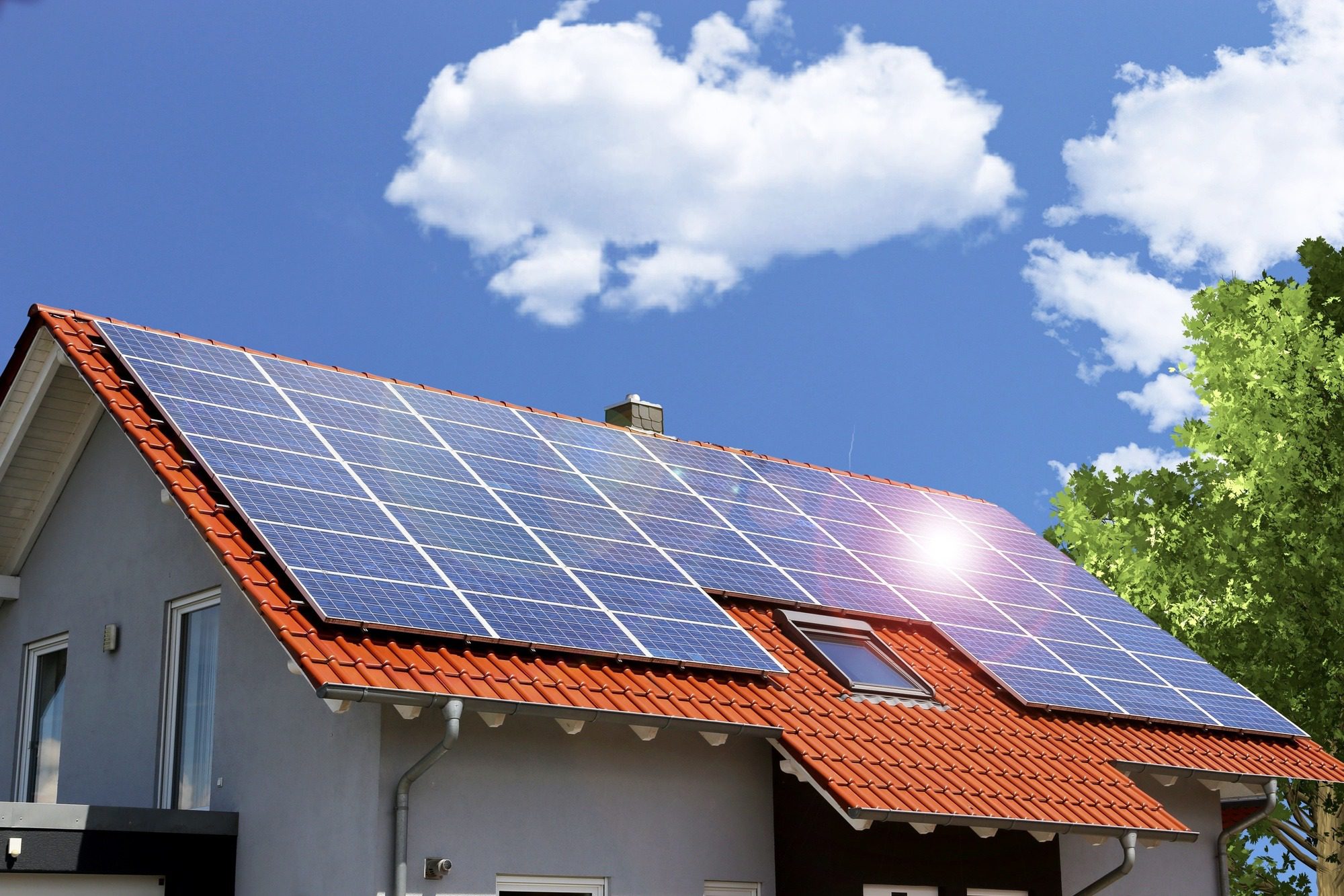 Read more about the article Does My Home Qualify for Solar? A Guide for the Homeowner