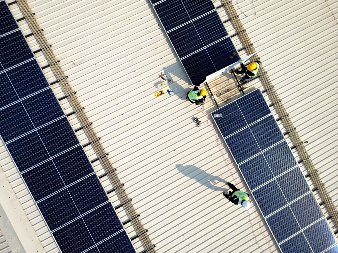 Read more about the article Solar Power for Warehouses and Storage Facilities